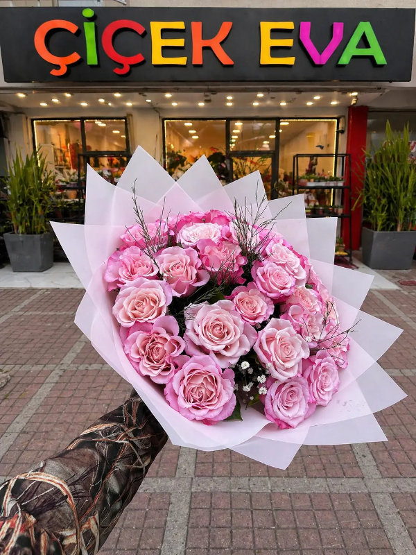  Aynı Gün Çiçek Teslimatı - Pembe Gül Buketi