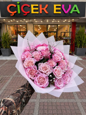  Aynı Gün Çiçek Teslimatı - Pembe Gül Buketi